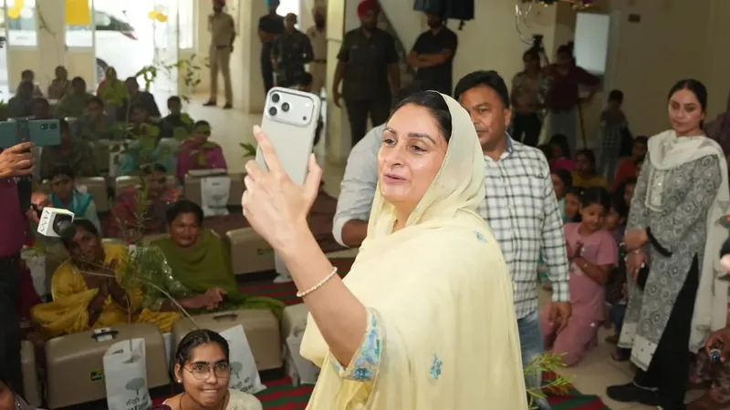 HARSIMRAT KAUR BADAL 